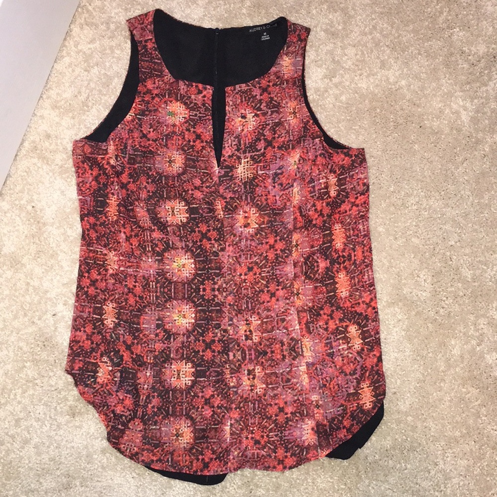 Elegant Sleeveless Blouse